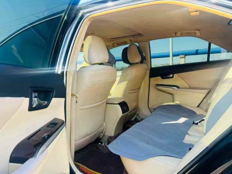 淄博15年丰田凯美瑞5