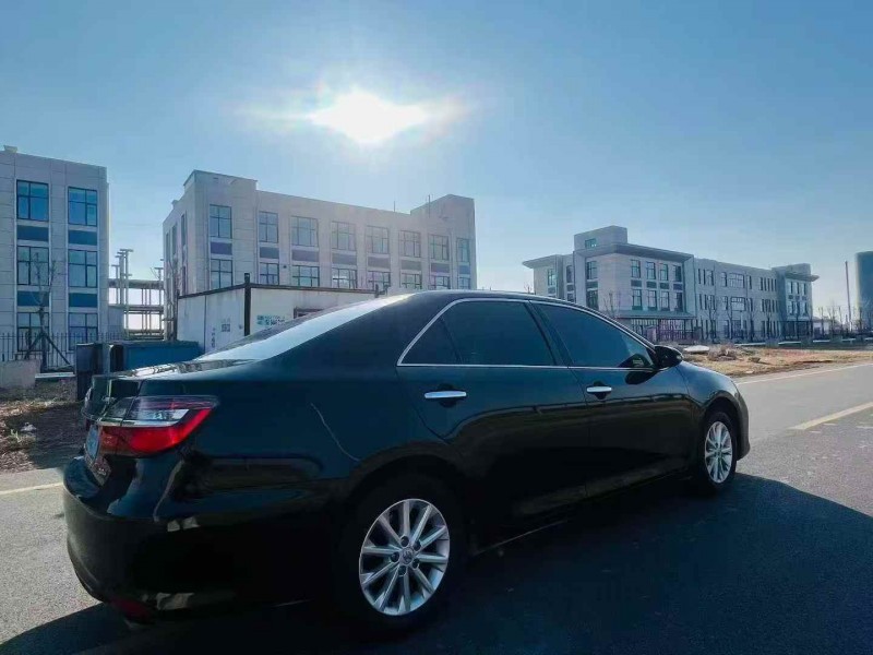 淄博15年丰田凯美瑞8