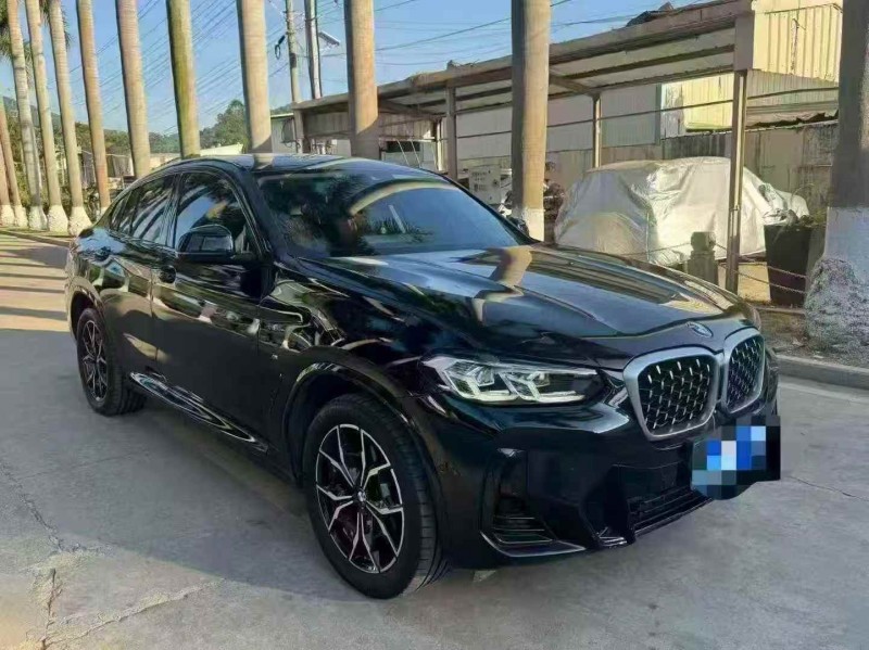 广州22年宝马X43