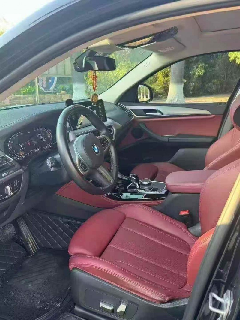 广州22年宝马X44