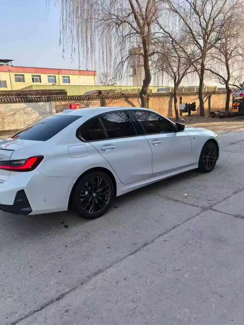 保定23年宝马3系7