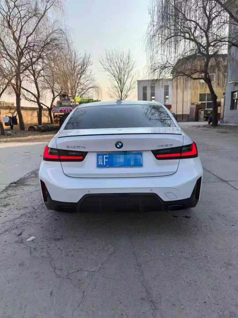 保定23年宝马3系9