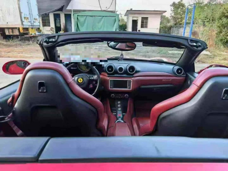 长沙17年法拉利California T5