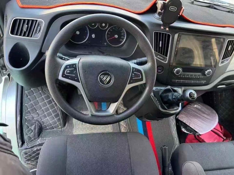 济宁25年福田图雅诺6