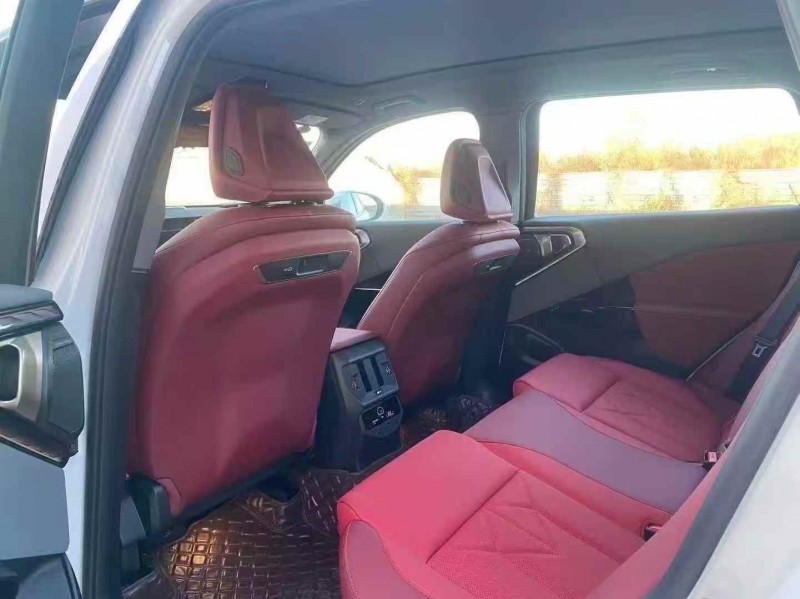 济宁25年宝马X36