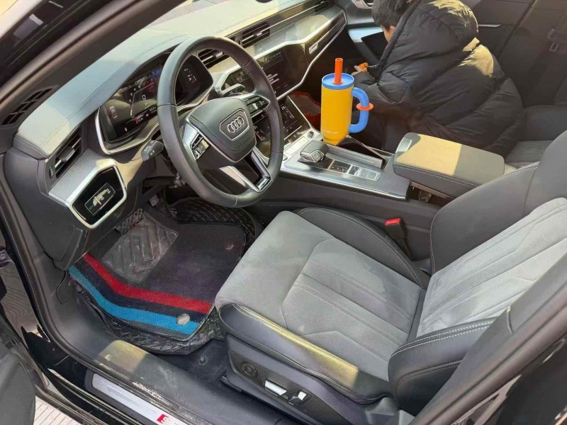 济宁24年奥迪A6L4