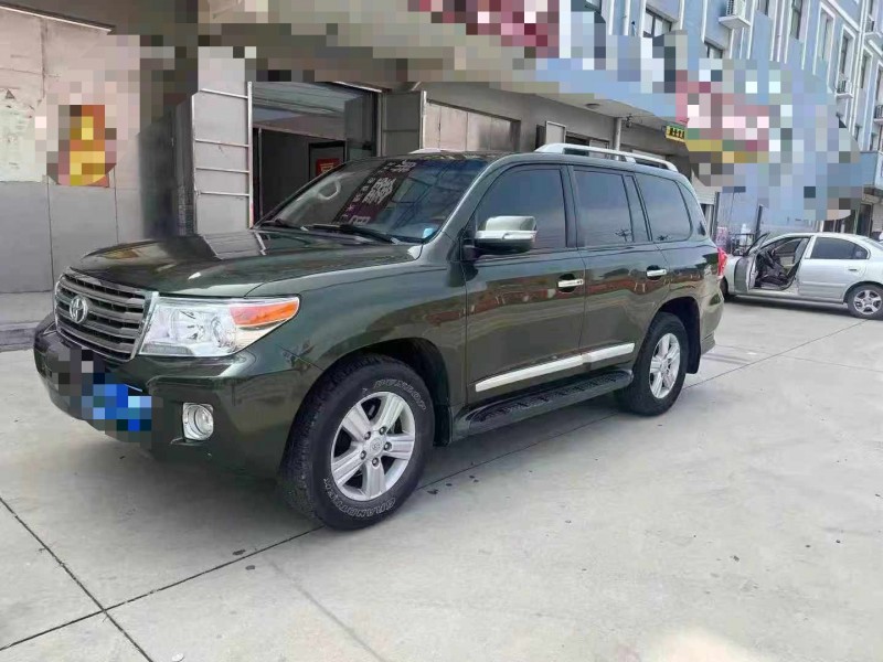 保定13年丰田兰德酷路泽2