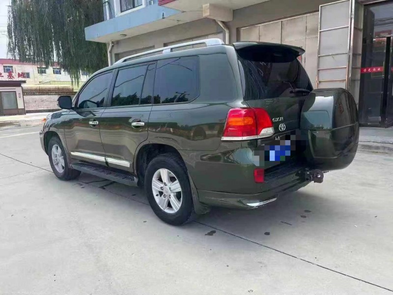 保定13年丰田兰德酷路泽7