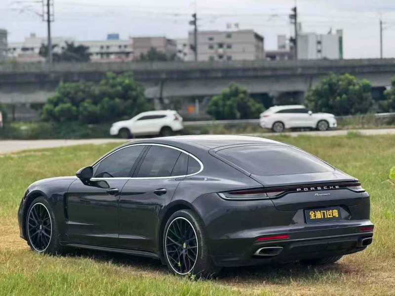 东莞22年保时捷帕拉梅拉6