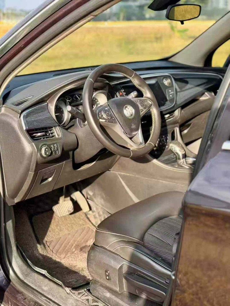 东莞17年别克昂科威8