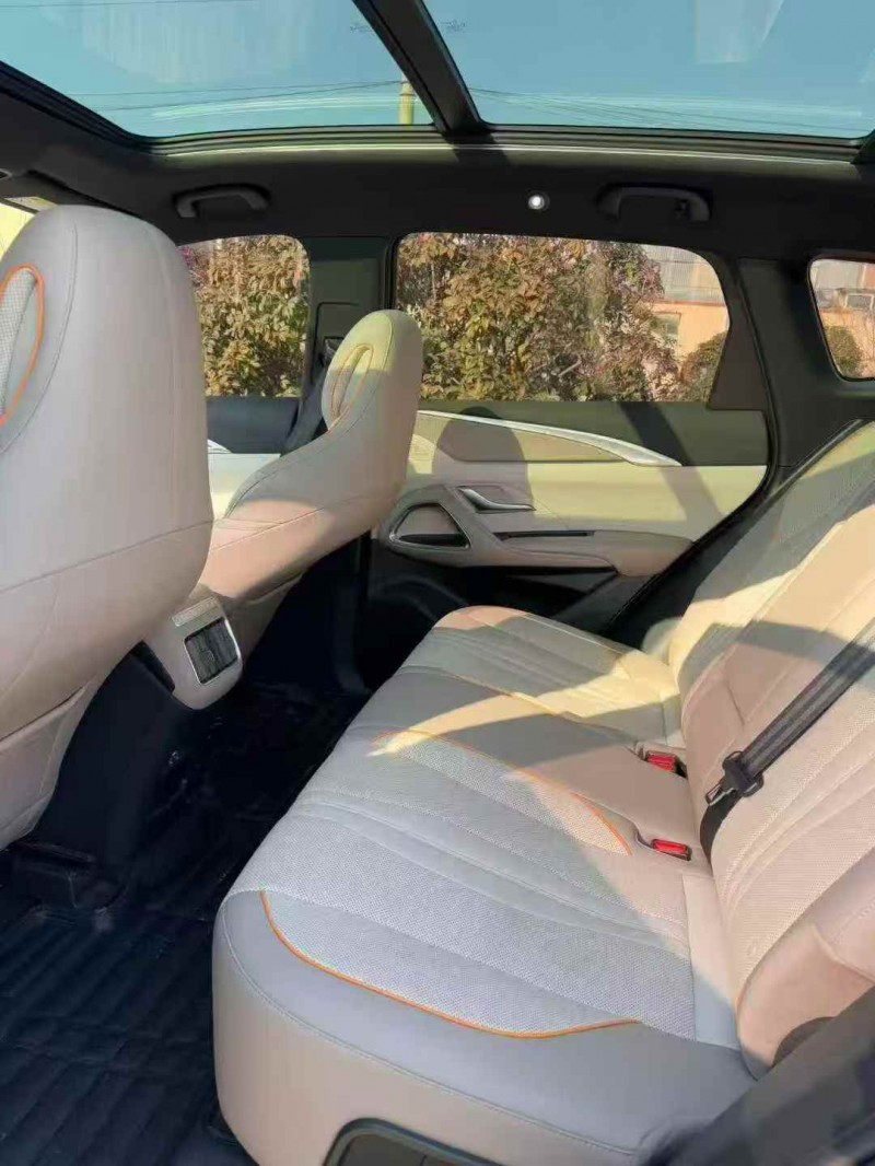 东营24年比亚迪宋8