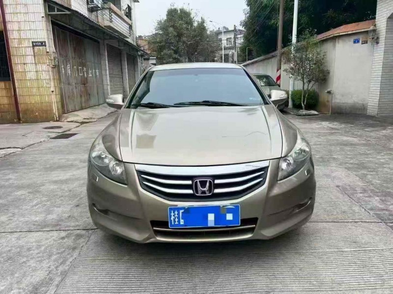 广州12年本田雅阁1