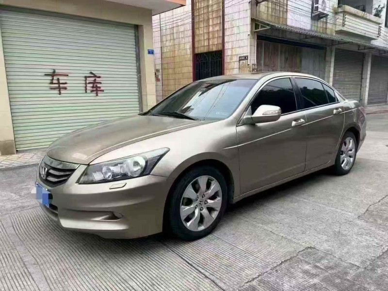 广州12年本田雅阁3