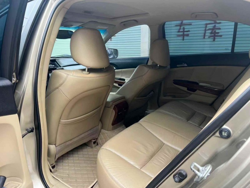 广州12年本田雅阁6