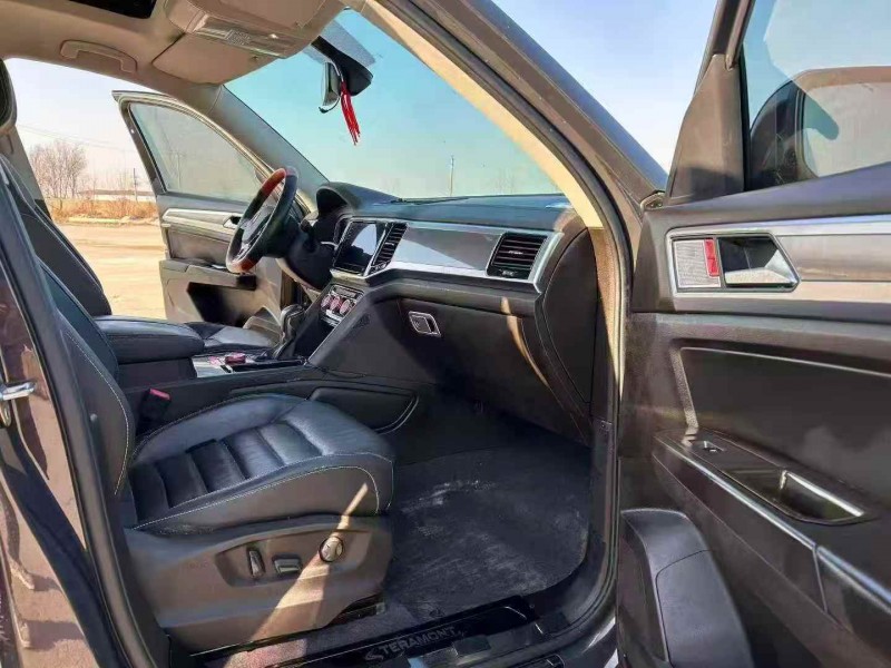 张家口20年大众途昂11