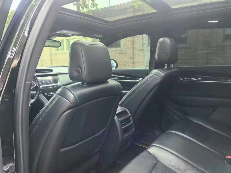 保定20年凯迪拉克XT55