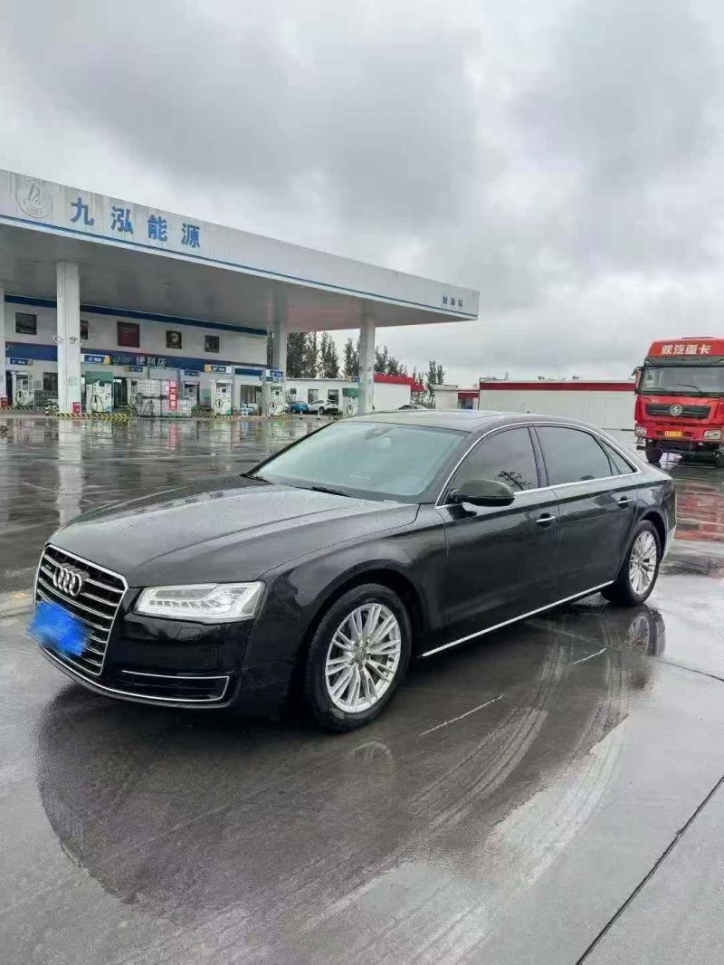 烟台15年奥迪A8L2