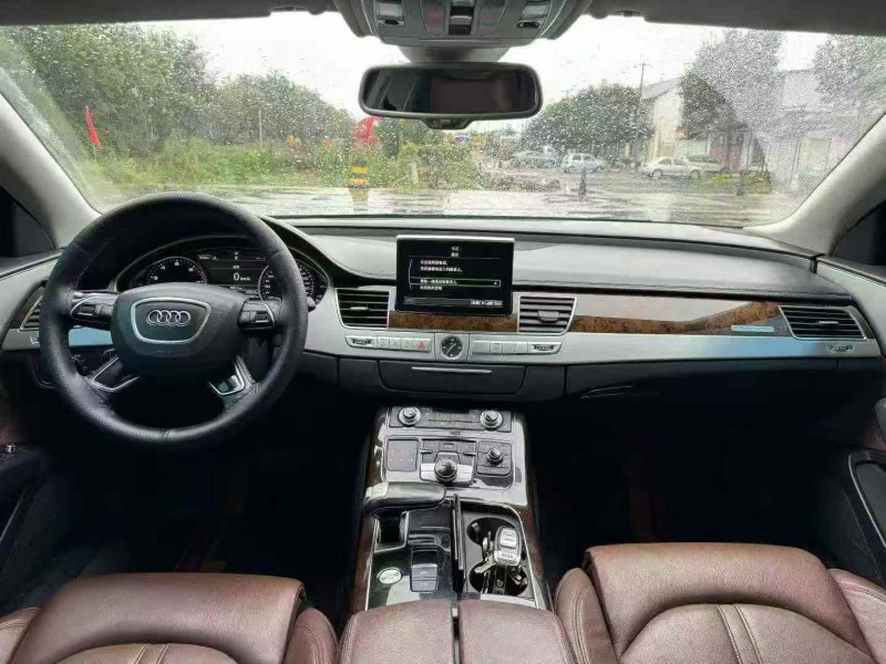 烟台15年奥迪A8L5