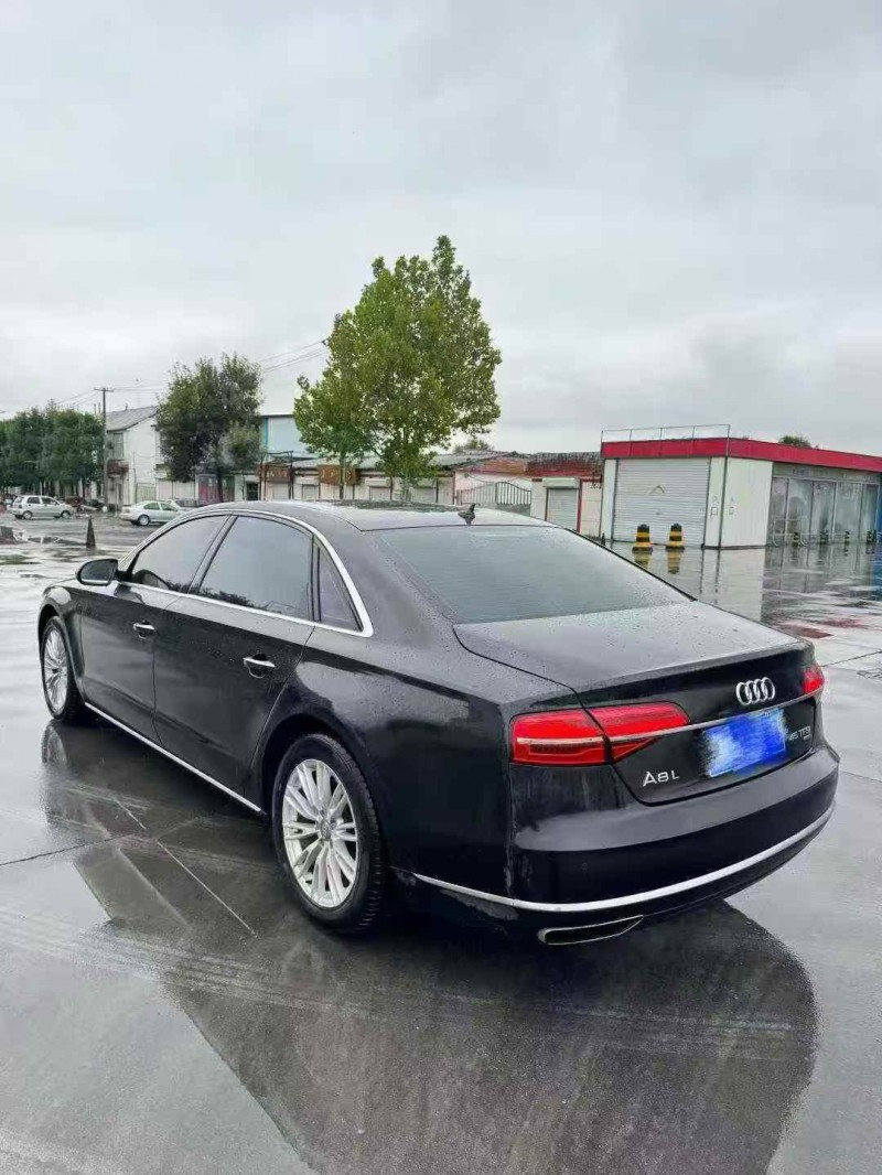 烟台15年奥迪A8L8
