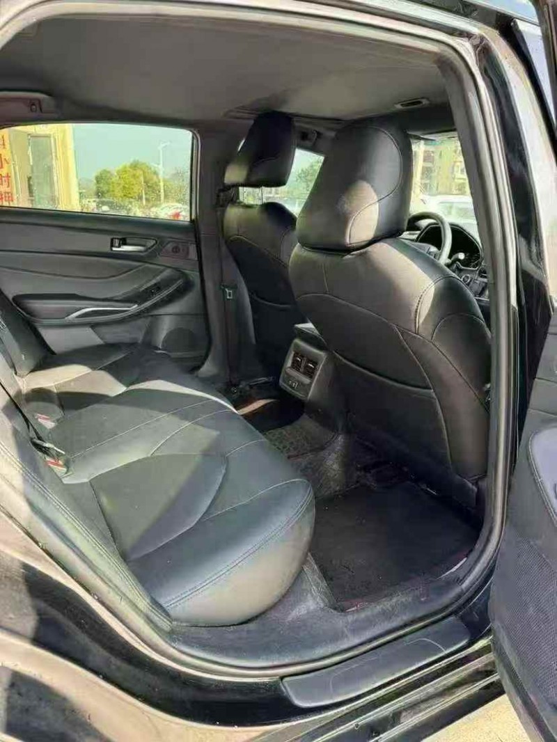 鹰潭21年丰田亚洲龙3