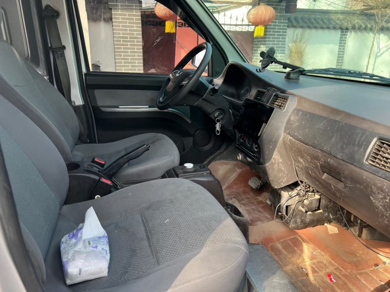 济宁23年五菱汽车荣光4