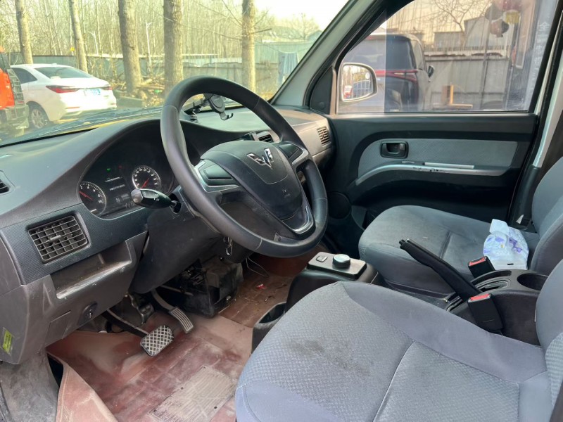 济宁23年五菱汽车荣光5