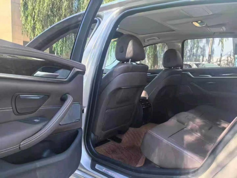 保定20年宝马5系5