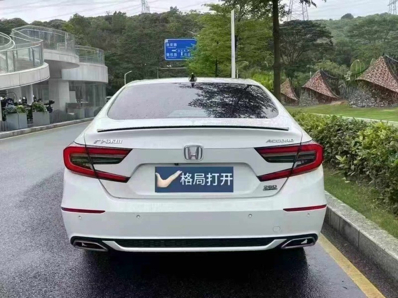 深圳23年本田雅阁9