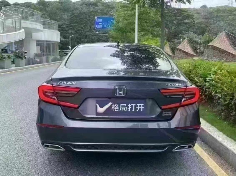 深圳22年本田雅阁9