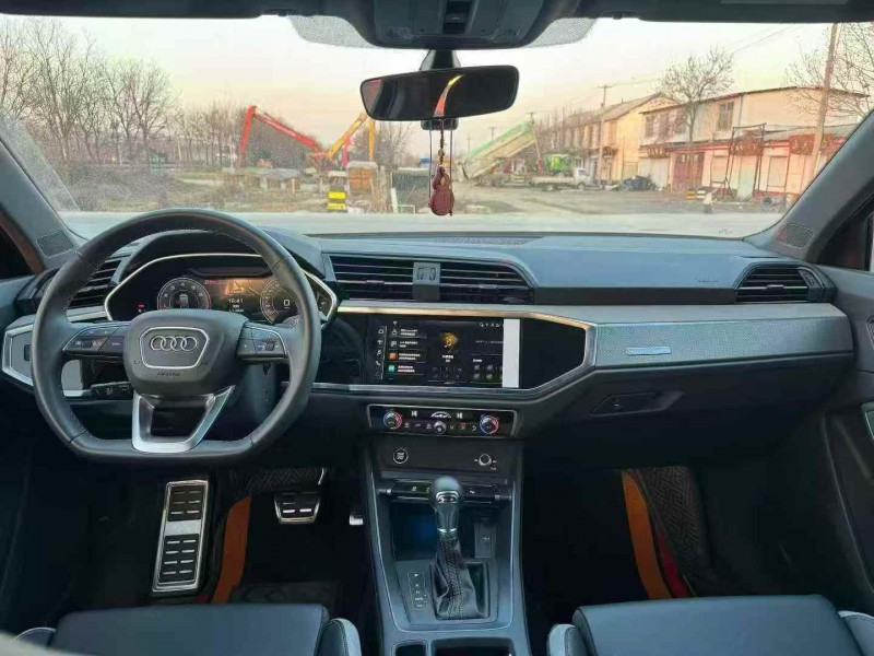 枣庄25年奥迪Q36