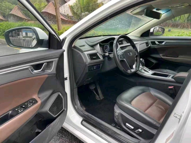 深圳19年吉利帝豪4