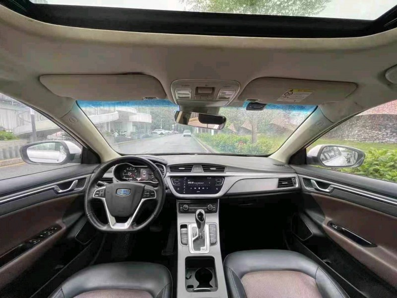 深圳19年吉利帝豪7