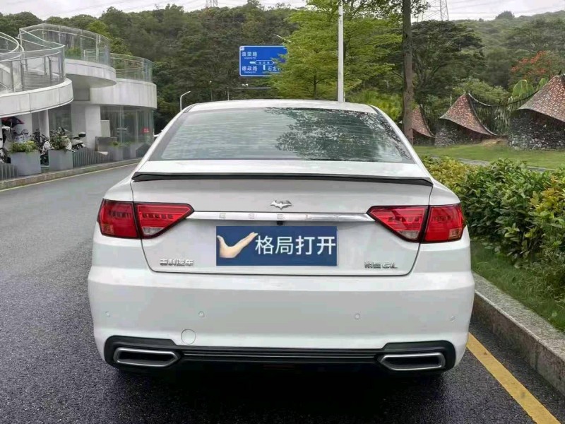 深圳19年吉利帝豪9