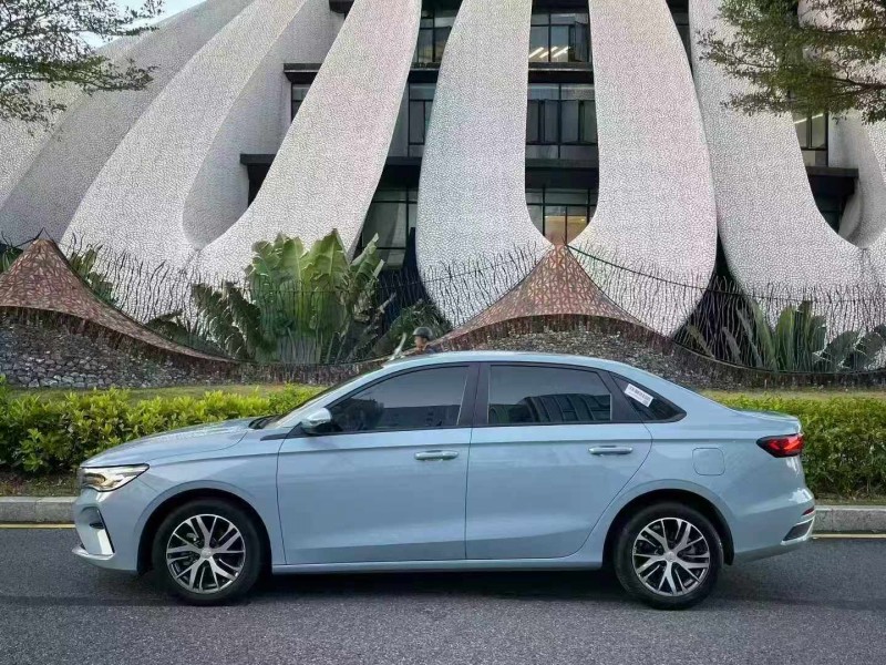 深圳24年吉利帝豪8