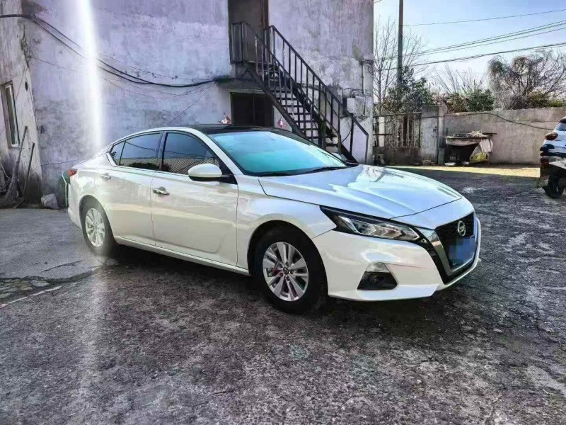 苏州20年日产天籁2