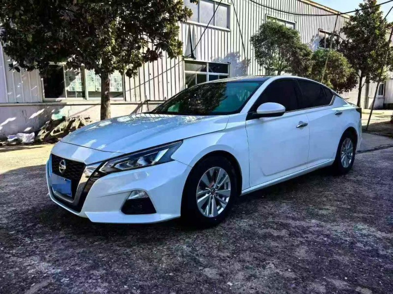 苏州20年日产天籁3