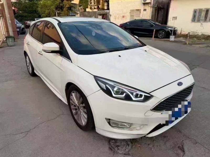 佛山16年福特福克斯2