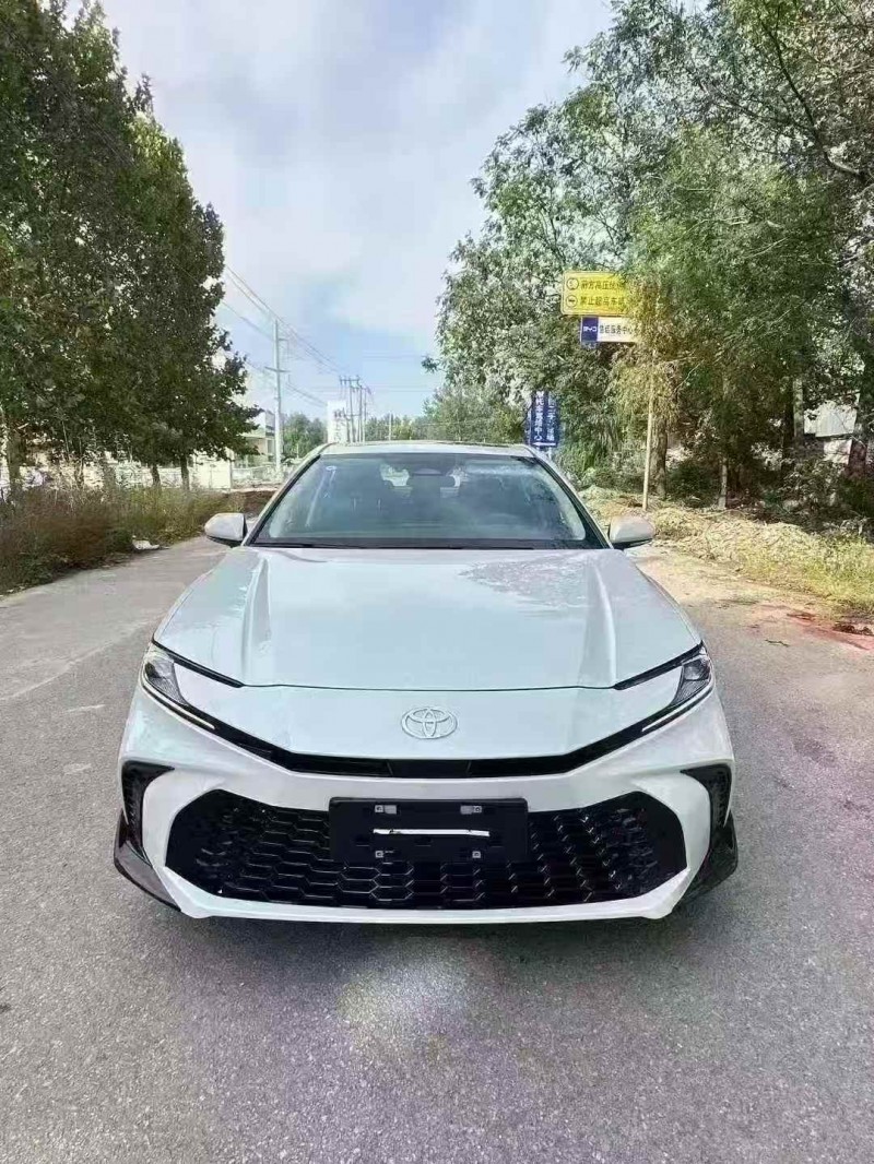 潍坊25年丰田凯美瑞1