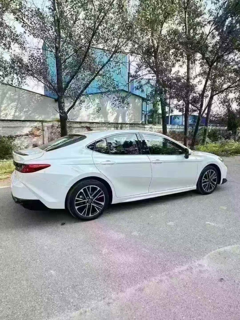 潍坊25年丰田凯美瑞8