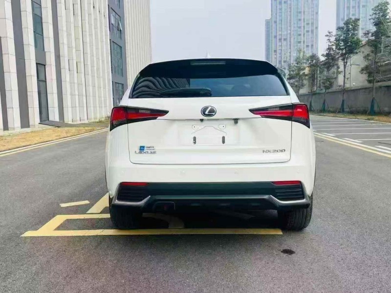 枣庄19年雷克萨斯NX9