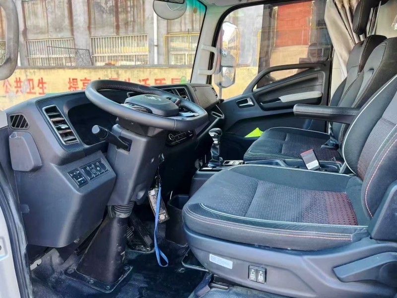 潍坊25年福田奥铃5