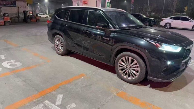 济南22年丰田汉兰达2