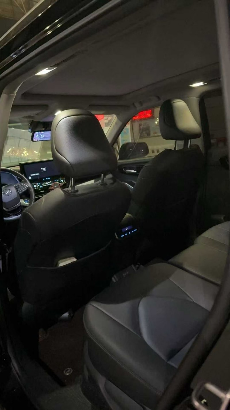 济南22年丰田汉兰达5