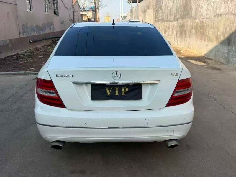 济南13年奔驰C9