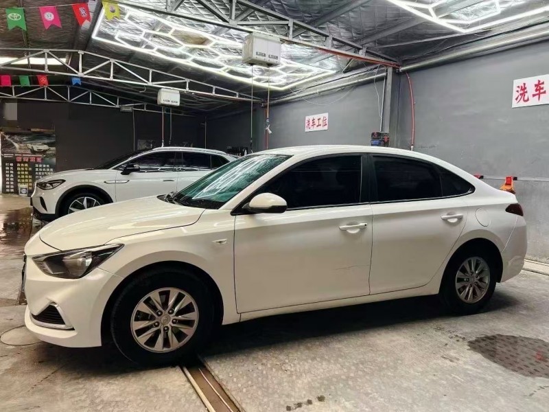 潍坊21年现代悦动2