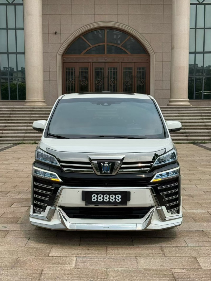 唐山21年丰田威尔法1