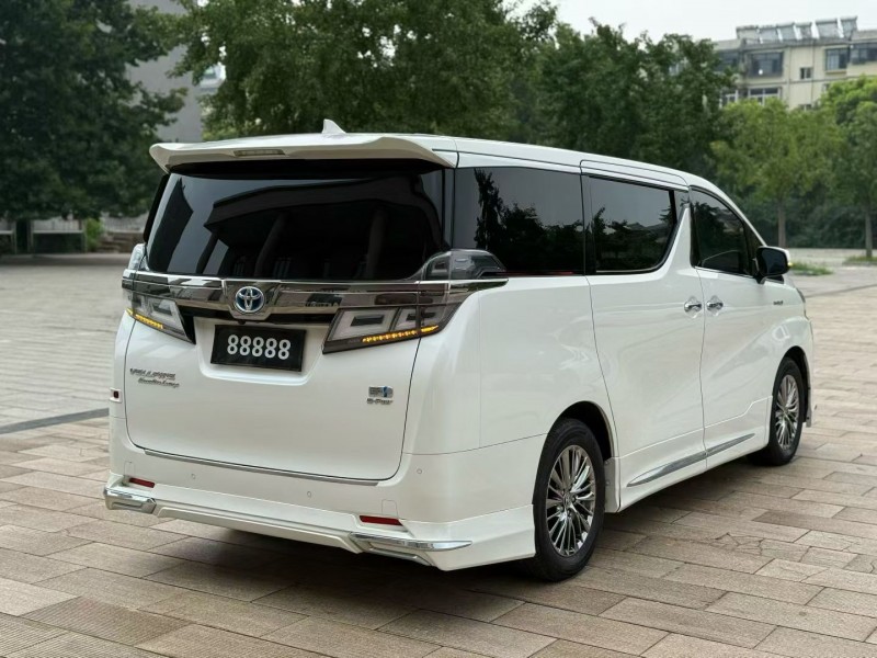 唐山21年丰田威尔法7