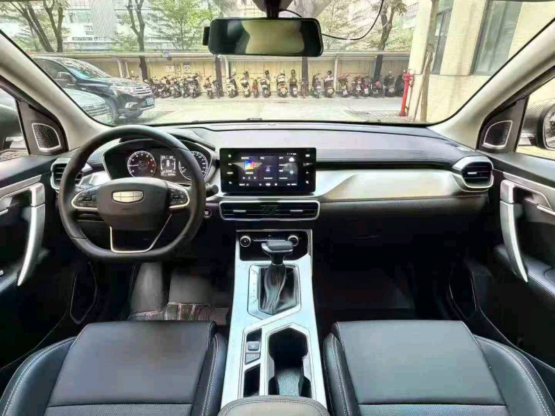 深圳25年吉利缤越4