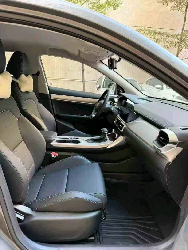 深圳25年吉利缤越5