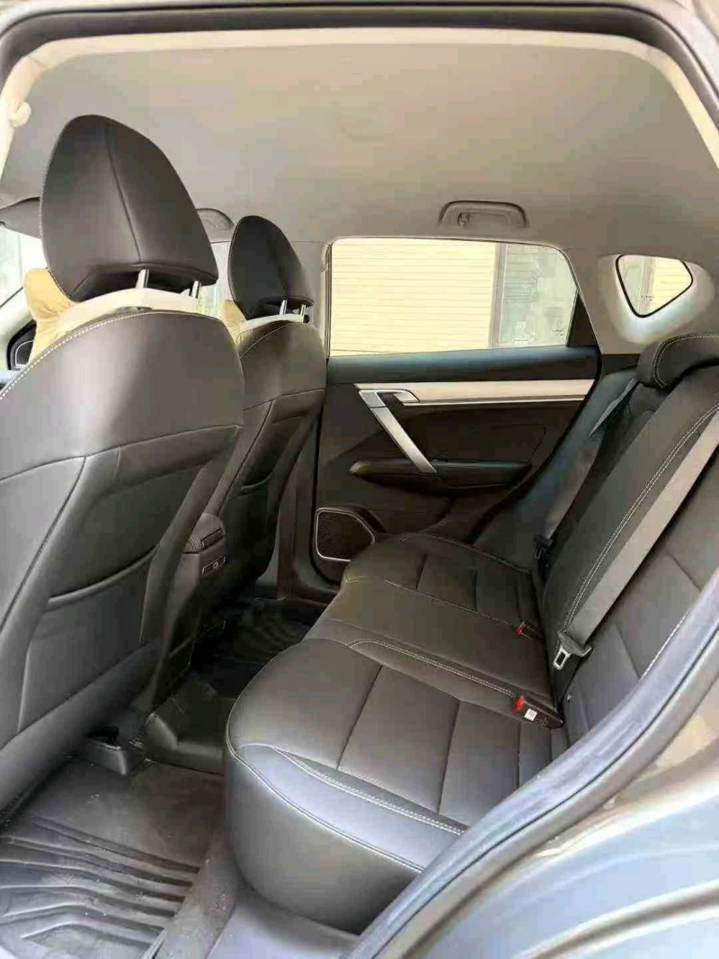 深圳25年吉利缤越7